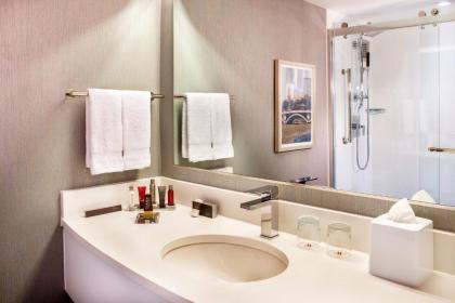 Boston Marriott Burlington - image 12