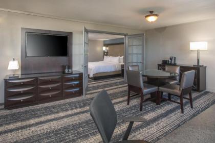 Boston Marriott Burlington - image 7
