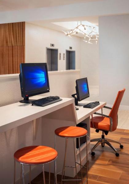 Residence Inn by Marriott Boston Burlington - image 14