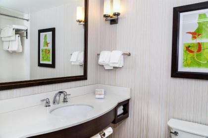 Hilton Garden Inn Burlington Downtown - image 10