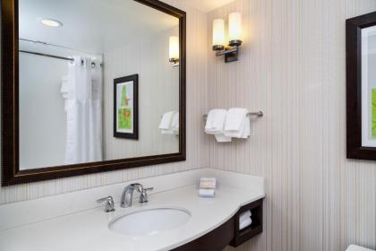 Hilton Garden Inn Burlington Downtown - image 9