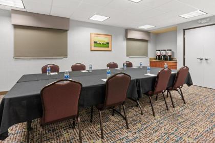 Hampton Inn & Suites Burlington - image 12