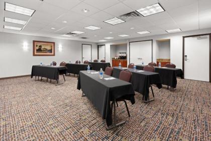 Hampton Inn & Suites Burlington - image 13
