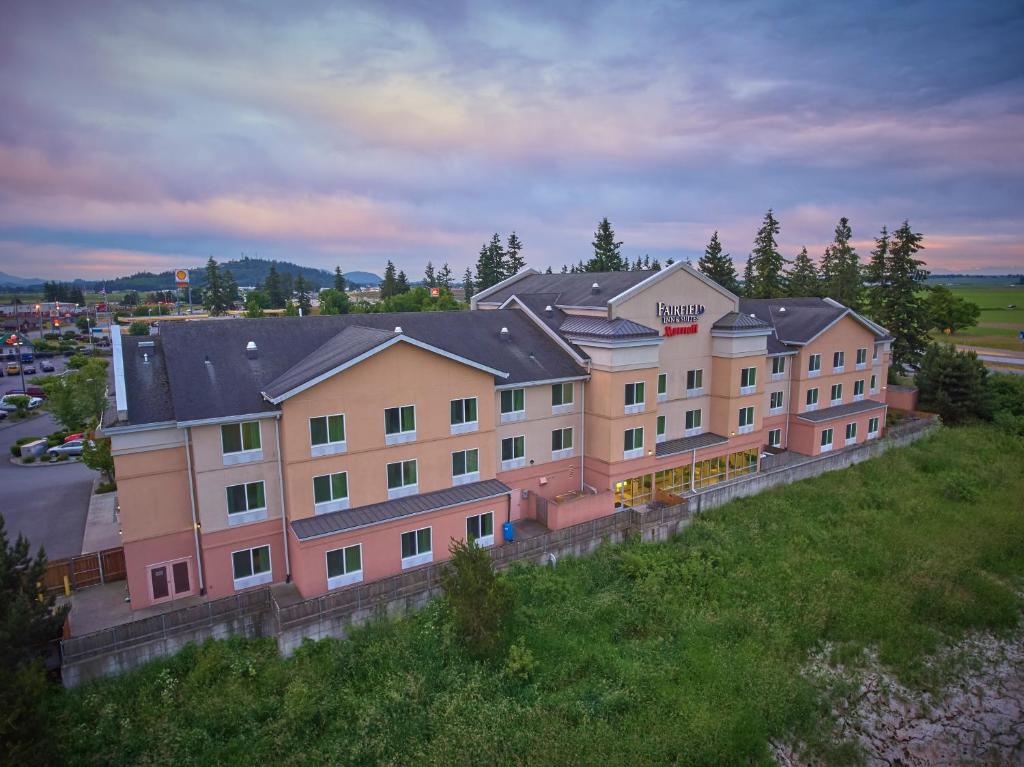 Fairfield Inn & Suites Burlington - image 4