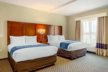 Comfort Suites Burlington near I-5 - image 15