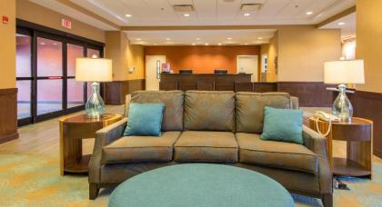 Hampton Inn & Suites Burlington - image 20