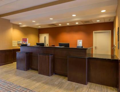 Hampton Inn & Suites Burlington - image 21