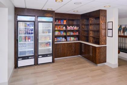 Holiday Inn Express Burlington an IHG Hotel - image 14