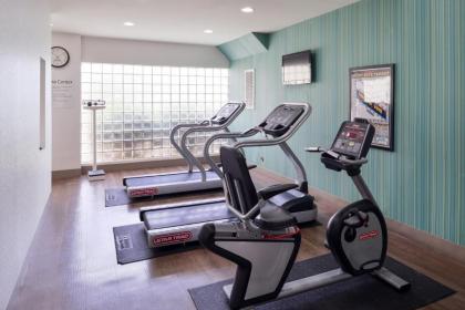 Holiday Inn Express Burlington an IHG Hotel - image 2