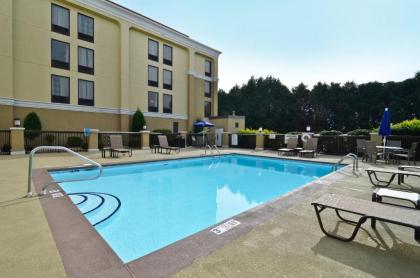 Holiday Inn Express Burlington an IHG Hotel - image 8