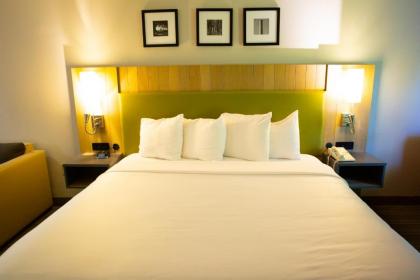 Country Inn & Suites by Radisson Burlington (Elon) NC - image 14