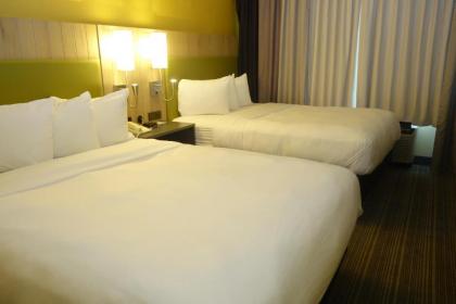 Country Inn & Suites by Radisson Burlington (Elon) NC - image 7