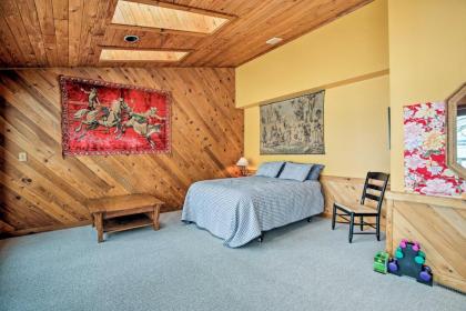 Updated Cabin on 7 Acres - Near Lake Geneva! - image 10
