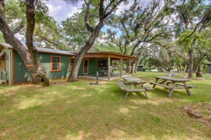 Seahorse Cove Burnet