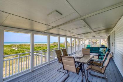 Barefoot Hideaway Family Beachfront Retreat - image 2