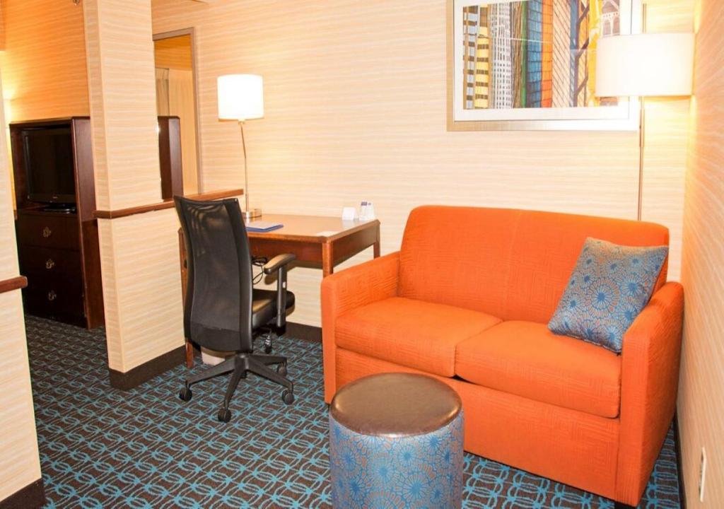 Fairfield Inn & Suites Butler - image 3