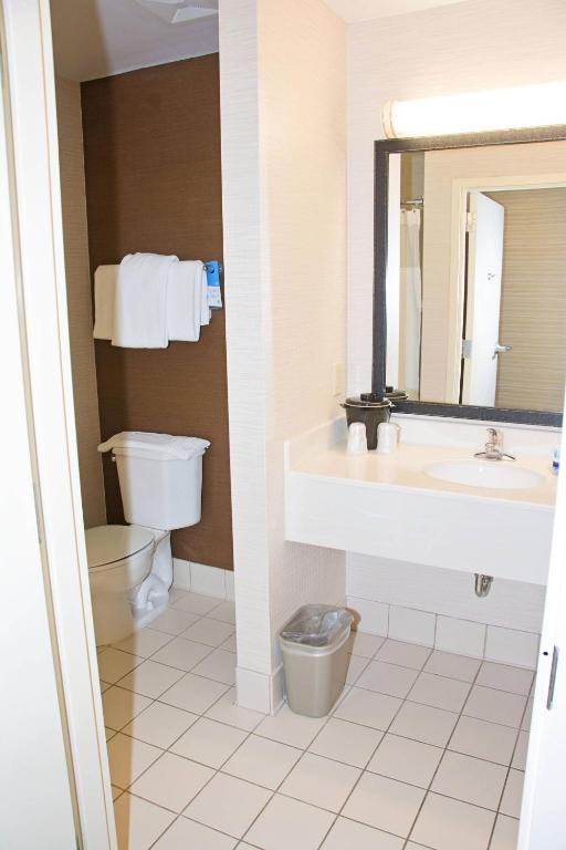 Fairfield Inn & Suites Butler - image 7