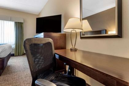 Comfort Inn & Suites Butler - image 7