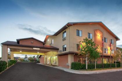 Super 8 Butte