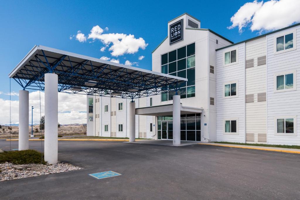 Red Lion Inn & Suites Butte - main image
