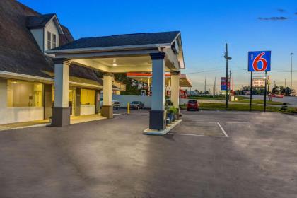 Motel 6 Byron Ga - image 9