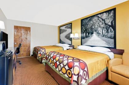 Super 8 by Wyndham Byron/South Macon - image 13