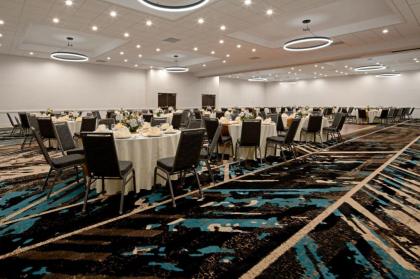 Residence Inn by Marriott Oxnard River Ridge - image 4
