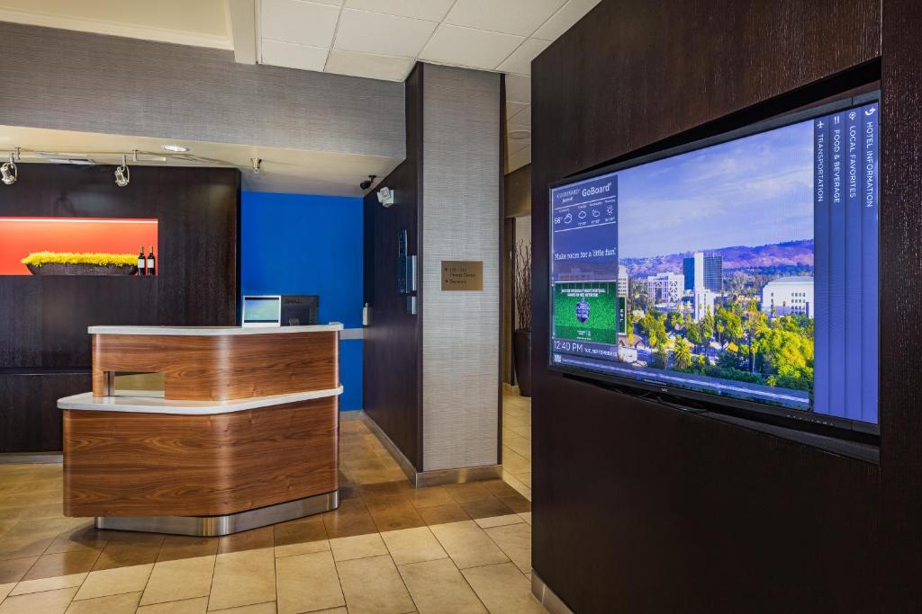 Courtyard by Marriott Riverside UCR/Moreno Valley Area - image 2