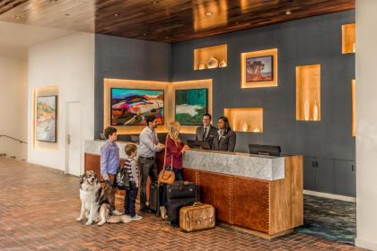 Portola Hotel & Spa - image 5