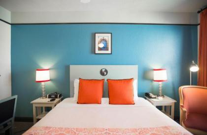 Hotel Carlton - image 5
