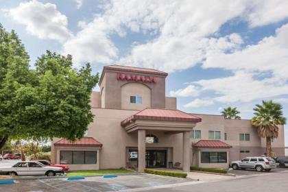 Ramada by Wyndham Bakersfield Bakersfield