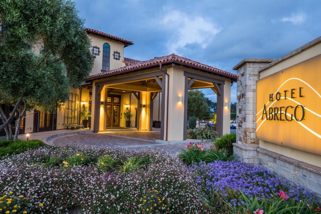Hotel Abrego - main image