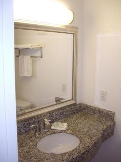 All Seasons Lodge - image 5