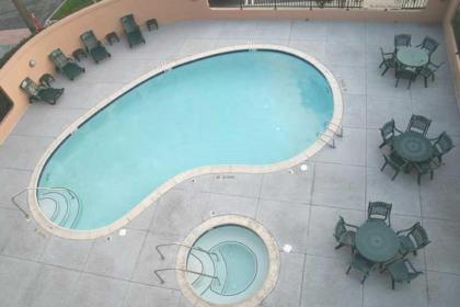 Hampton Inn Los Angeles/Carson - image 2