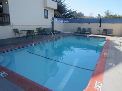 Monterey Fairgrounds Inn - image 3
