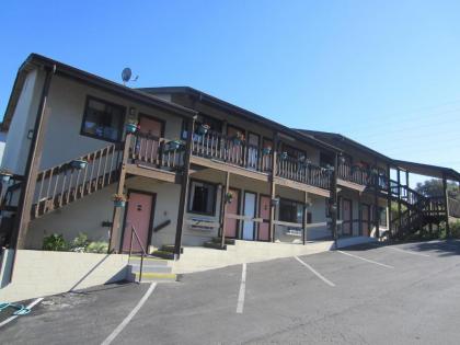 Monterey Fairgrounds Inn - image 4