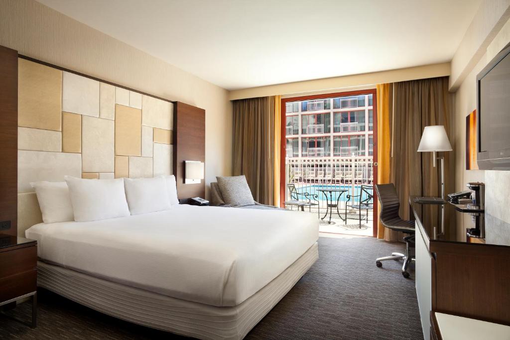 Hilton San Francisco Union Square - image 4