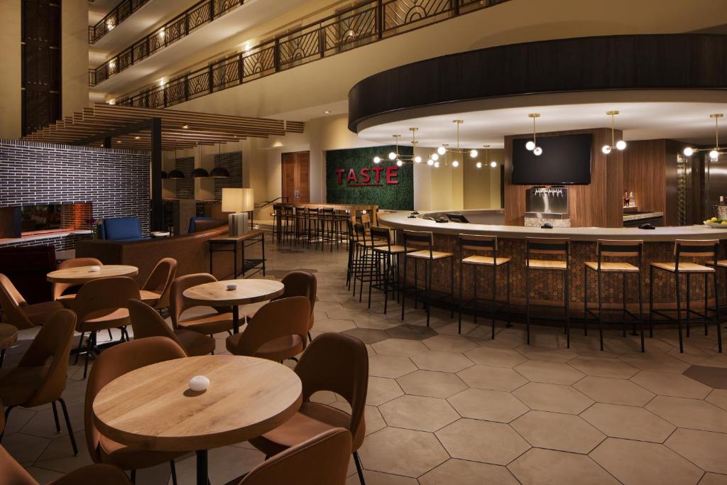 Embassy Suites San Francisco Airport - South San Francisco - image 5
