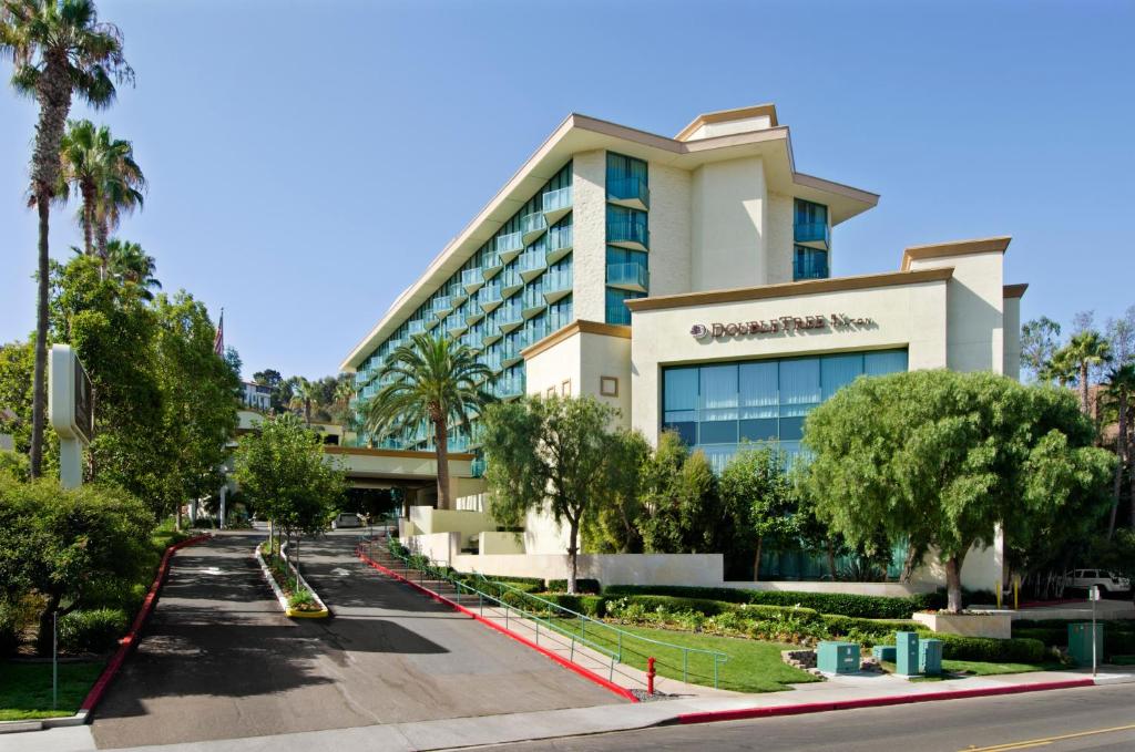 DoubleTree By Hilton San Diego Hotel Circle - main image