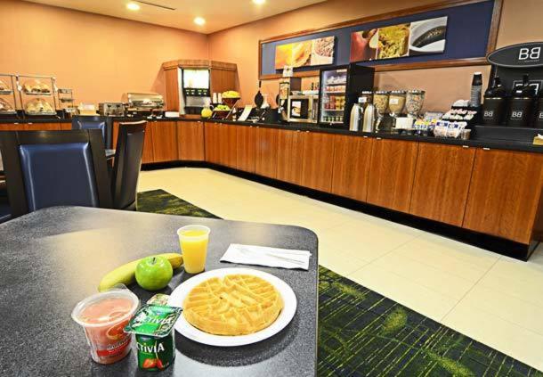 Fairfield Inn & Suites Anaheim Buena Park/Disney North - image 5