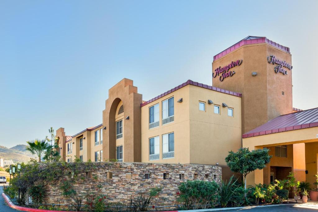 Hampton Inn San Marcos - main image