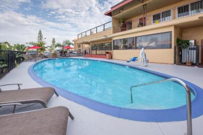 Ramada by Wyndham San Diego Airport - image 2