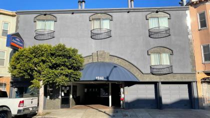 Howard Johnson by Wyndham San Francisco Marina District