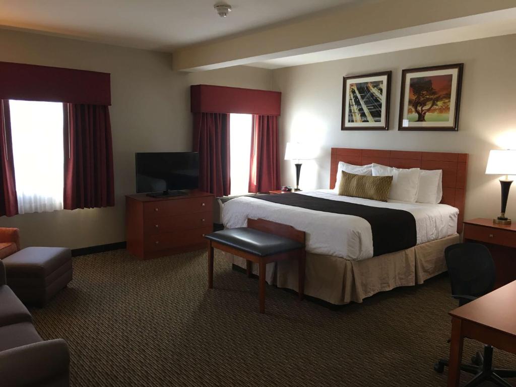 Best Western Plus Arrowhead Hotel - image 5