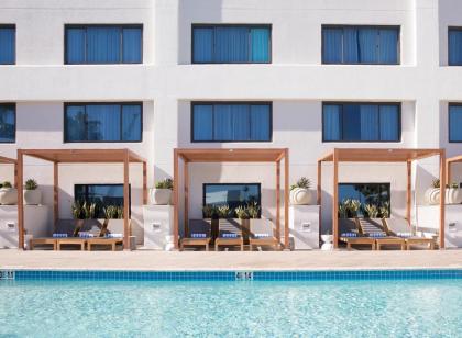 Hilton Santa Monica - image 1