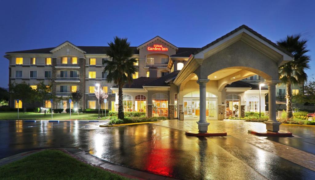 Hilton Garden Inn Ontario Rancho Cucamonga - main image
