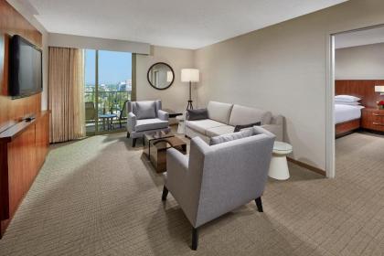 Hilton Pasadena - image 2
