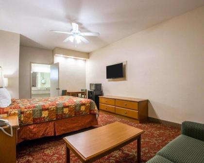 Rodeway Inn Encinitas North - image 2