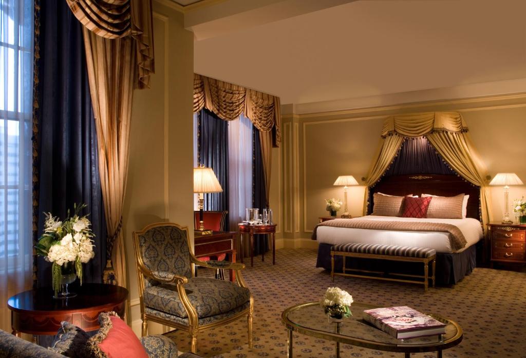 Millennium Biltmore Los Angeles - image 3