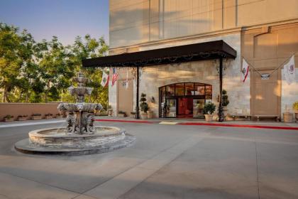 DoubleTree by Hilton Santa Ana - Orange County Airport